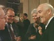 August Paterno im Kreise von Journalisten